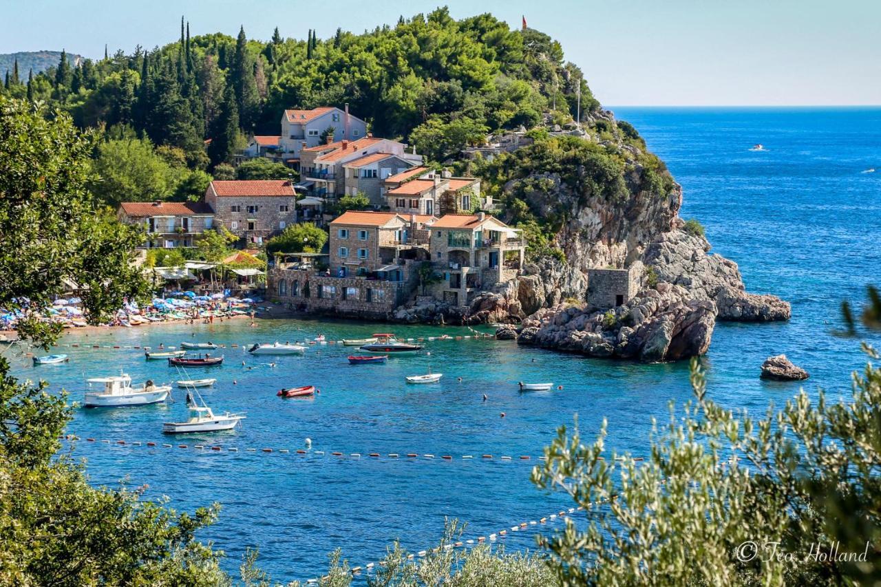 Vujanovic Apartments Sveti Stefan Exterior photo